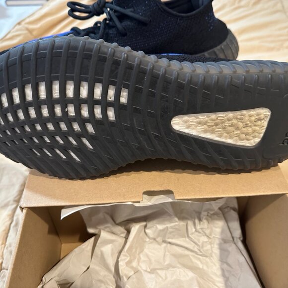 Adidas Yeezy 350v2 main image 9
